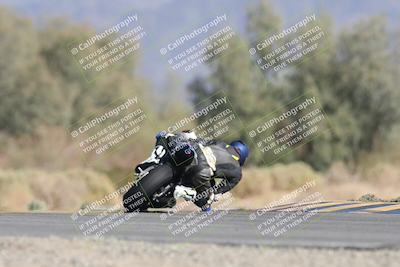 media/Oct-04-2025-CVMA (Sat) [[408bcdd6e4]]/Race 13-Amateur Supersport Open/